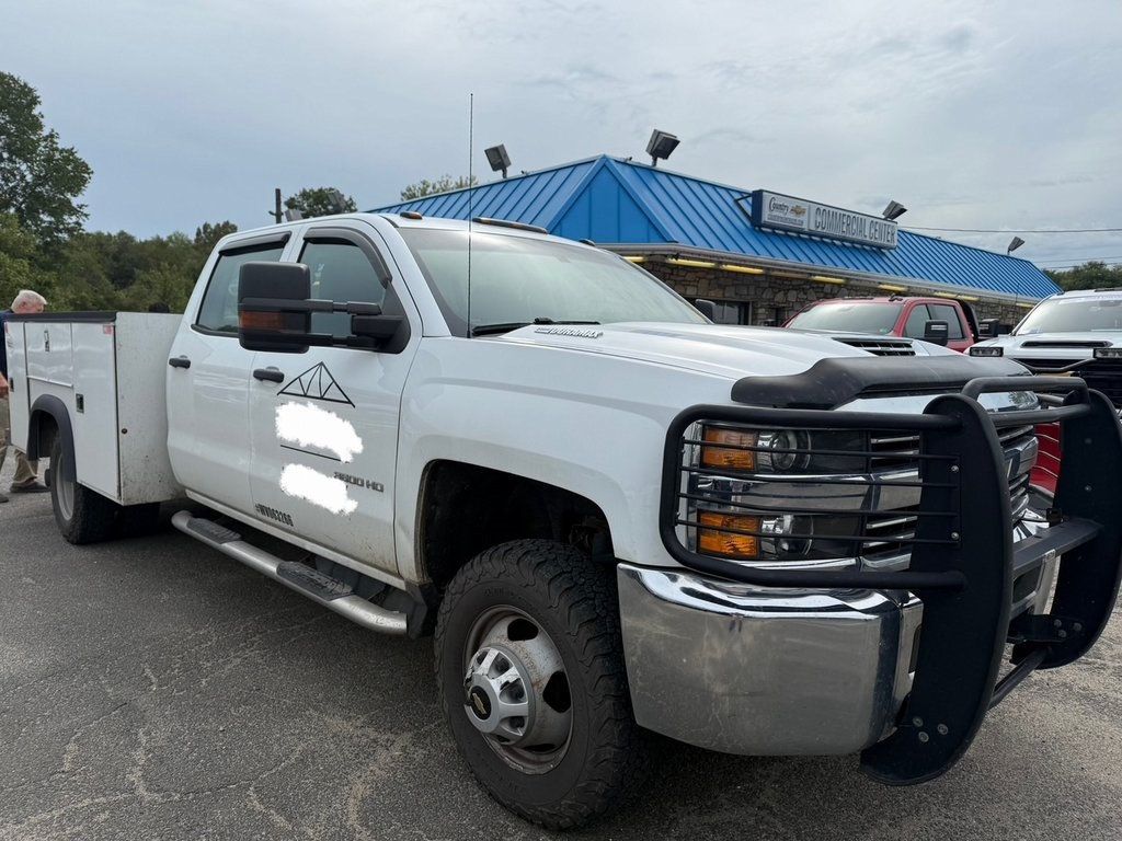 2017 Chevrolet Silverado 3500HD Work Truck photo 3