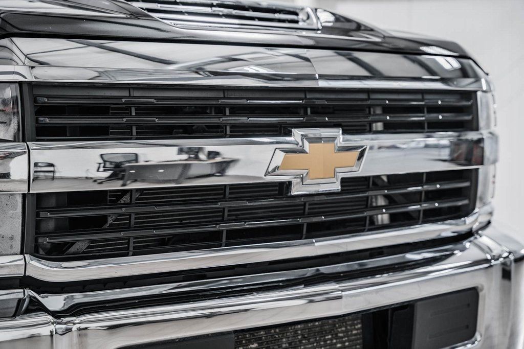 2017 Chevrolet Silverado 3500HD LT Z71 - 22479931 - 10