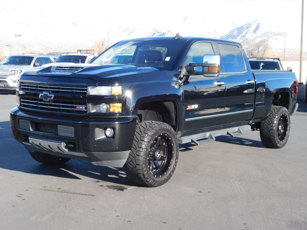 2017 Chevrolet Silverado 3500HD LTZ Z71 - 22730251 - 0