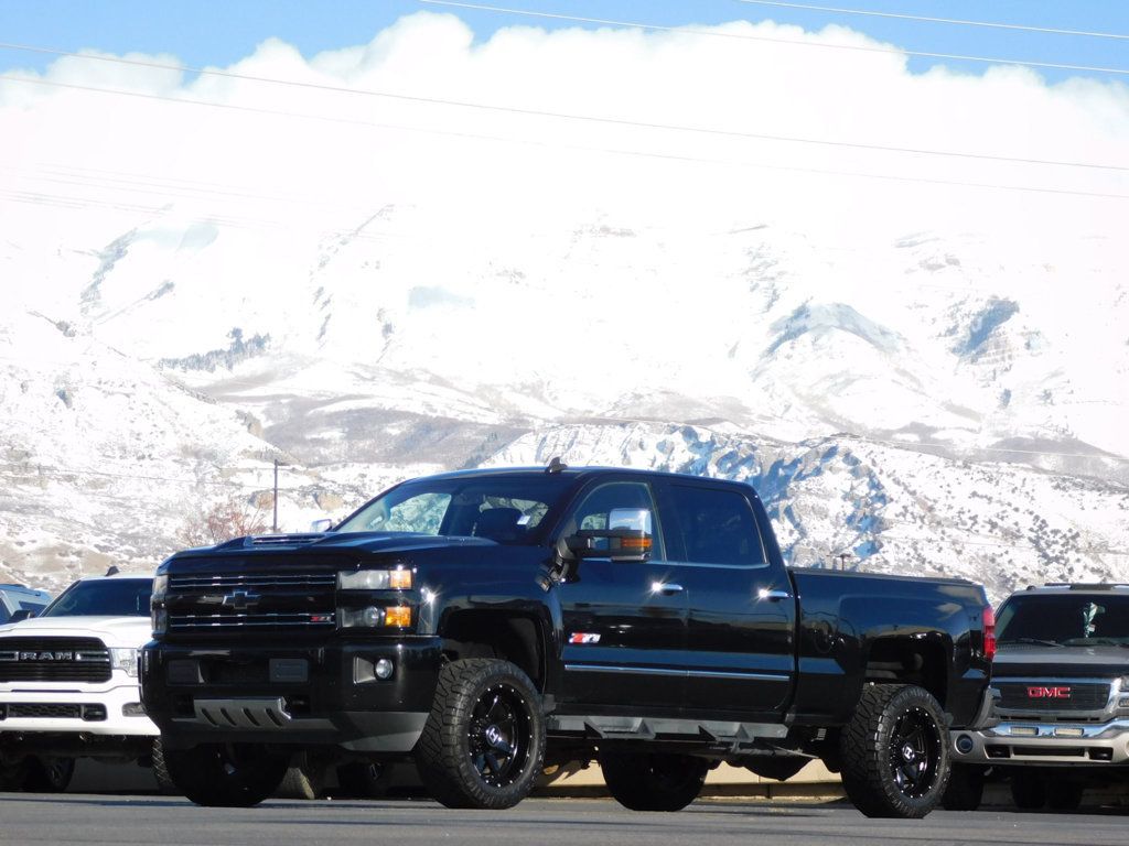 2017 Chevrolet Silverado 3500HD LTZ Z71 - 22730251 - 1