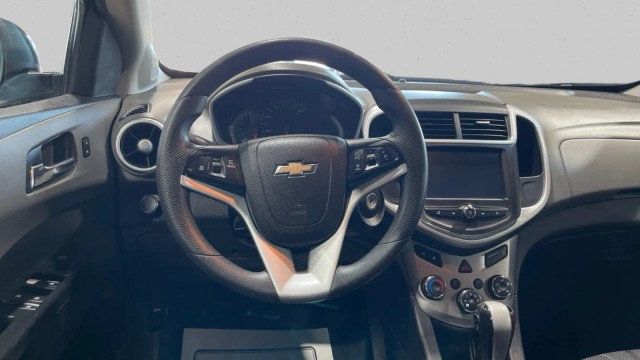2017 Chevrolet Sonic 4dr Sedan Automatic LT - 23070383 - 13