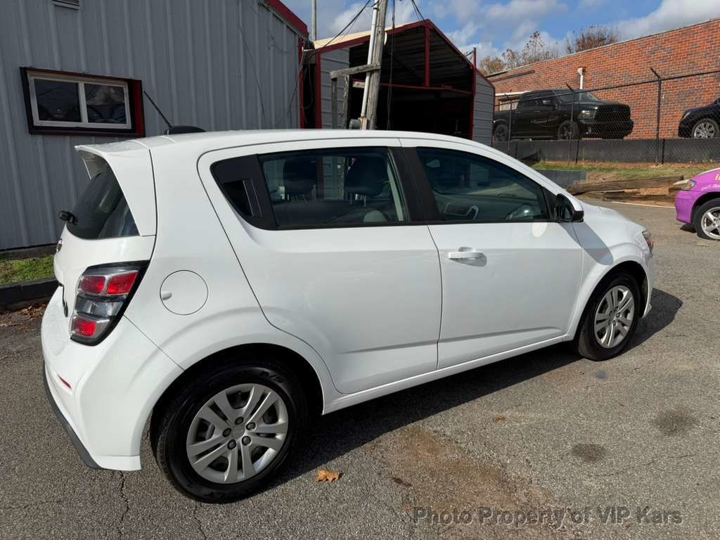 2017 Chevrolet Sonic 4dr Sedan Automatic LT - 22950373 - 3