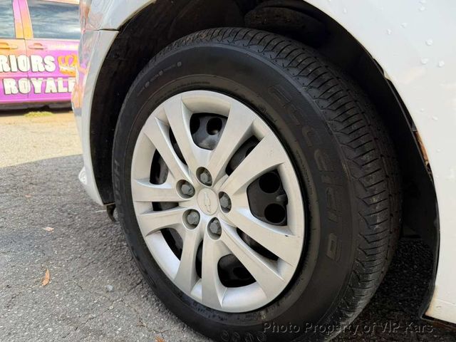 2017 Chevrolet Sonic 4dr Sedan Automatic LT - 22950373 - 6