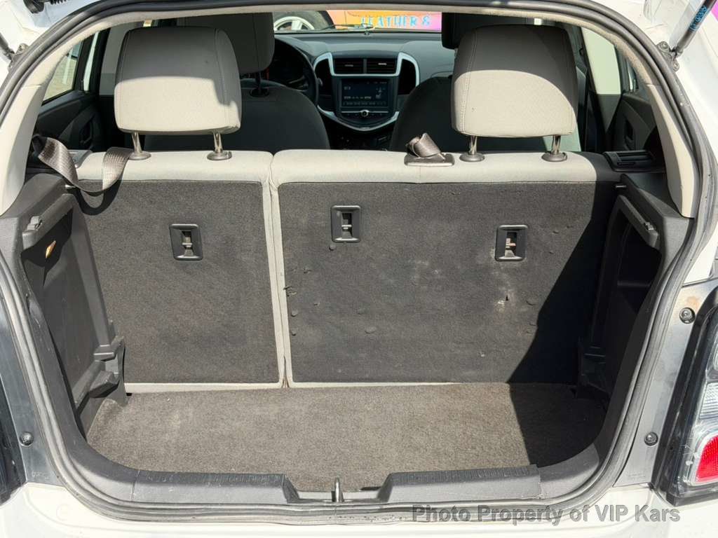 2017 Chevrolet Sonic 4dr Sedan Automatic LT - 22950373 - 7