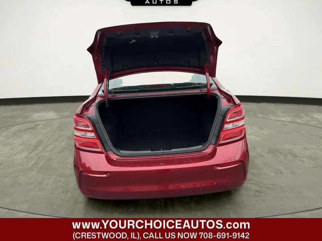 2017 Chevrolet Sonic 4dr Sedan Automatic LT - 22951163 - 9