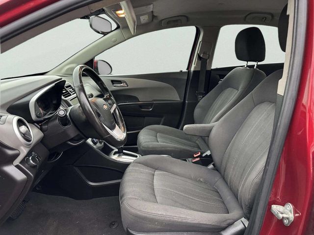 2017 Chevrolet Sonic 4dr Sedan Automatic LT - 22951163 - 14
