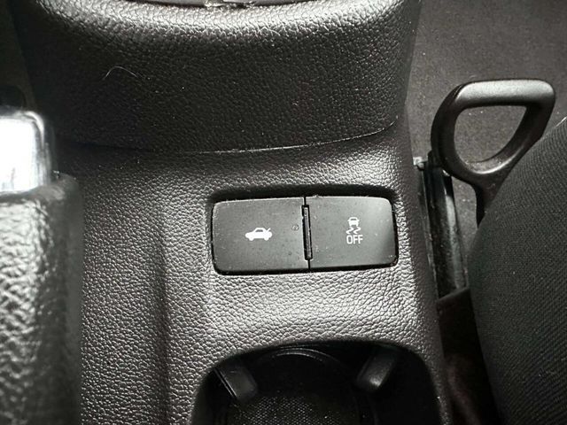 2017 Chevrolet Sonic 4dr Sedan Automatic LT - 22951163 - 29