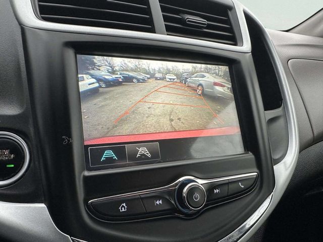 2017 Chevrolet Sonic 4dr Sedan Automatic LT - 22951163 - 32