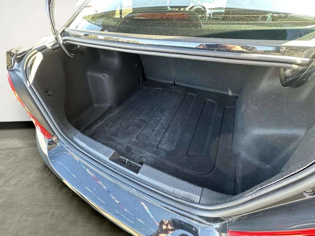 2017 Chevrolet Sonic 4dr Sedan Automatic LT - 22963905 - 9