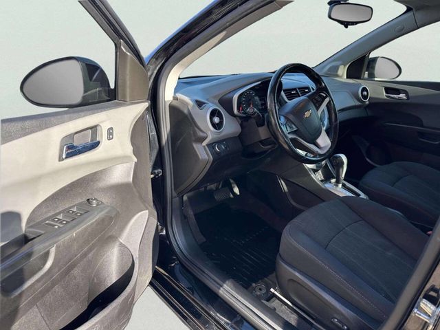 2017 Chevrolet Sonic 4dr Sedan Automatic LT - 22963905 - 11