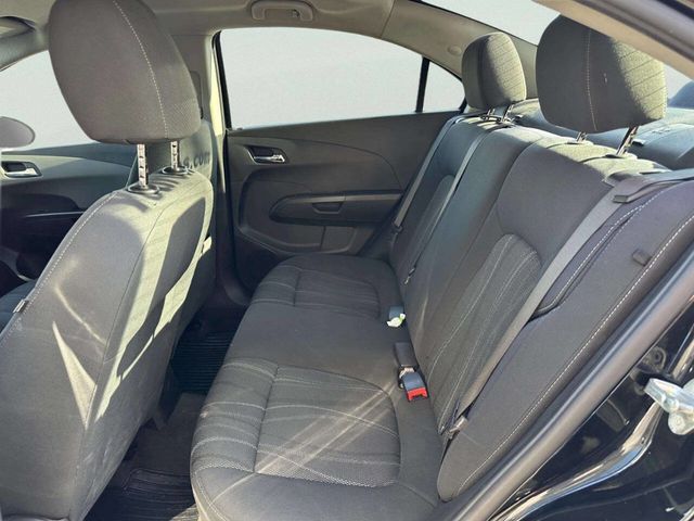 2017 Chevrolet Sonic 4dr Sedan Automatic LT - 22963905 - 15