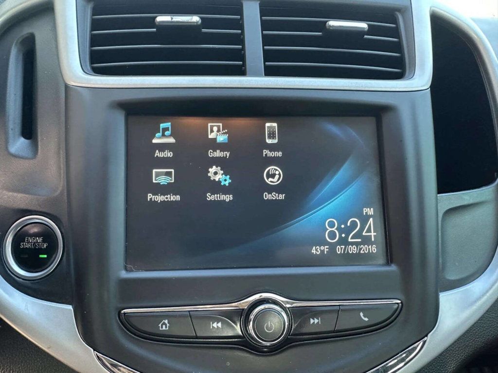 2017 Chevrolet Sonic 4dr Sedan Automatic LT - 22963905 - 30