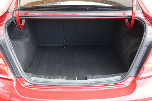 2017 Chevrolet Sonic 4dr Sedan Automatic LT - 22969118 - 10