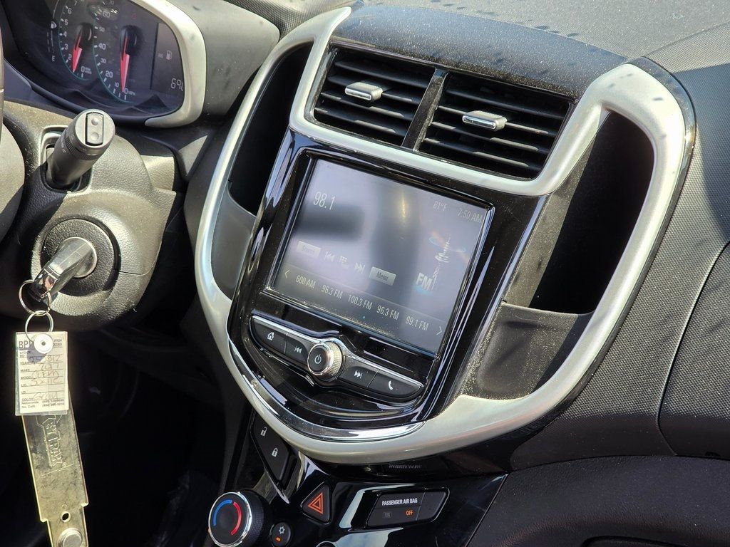 2017 Chevrolet Sonic LT - 22964968 - 9