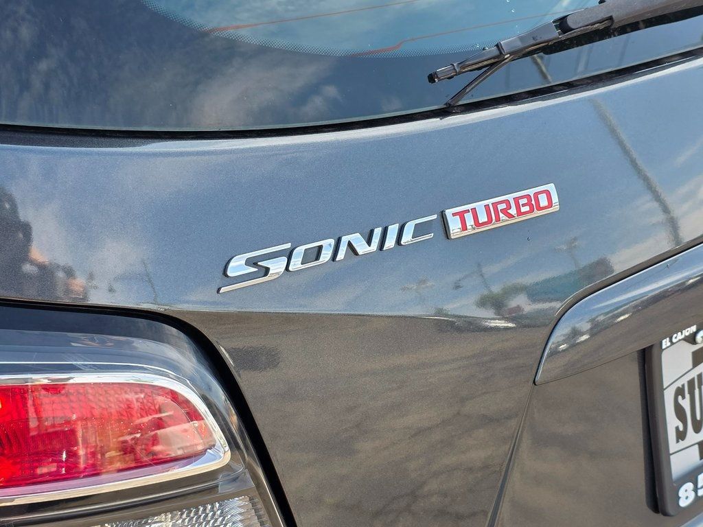 2017 Chevrolet Sonic LT - 22964968 - 15