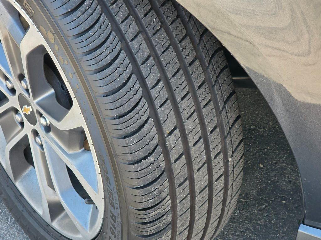 2017 Chevrolet Sonic LT - 22964968 - 16