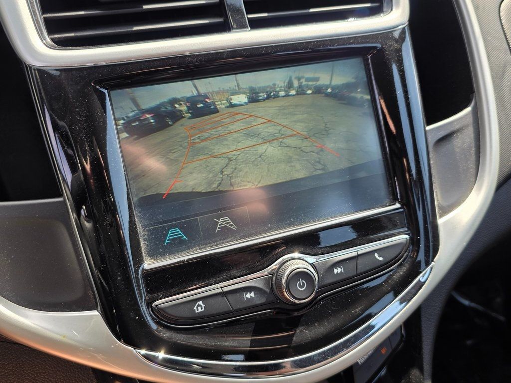 2017 Chevrolet Sonic LT - 22964968 - 32