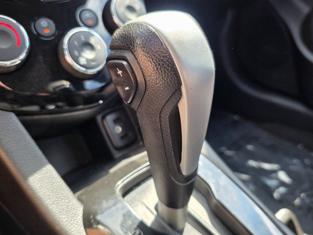 2017 Chevrolet Sonic LT - 22964968 - 35