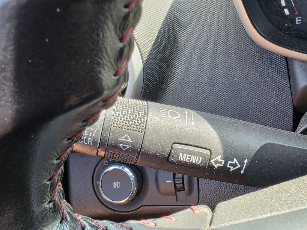 2017 Chevrolet Sonic LT - 22964968 - 39