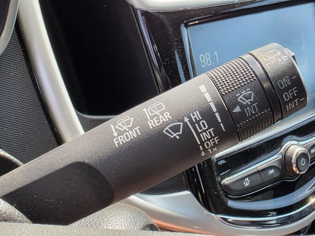 2017 Chevrolet Sonic LT - 22964968 - 40