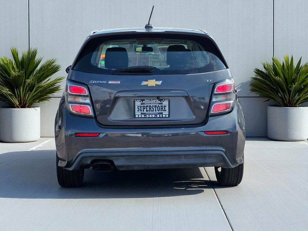2017 Chevrolet Sonic LT - 22964968 - 5