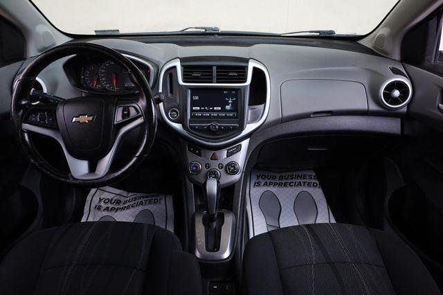 2017 Chevrolet Sonic LT - 23064045 - 27