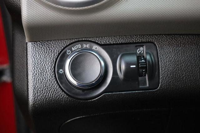 2017 Chevrolet Sonic LT - 23064045 - 31