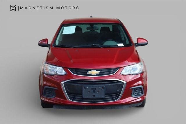 2017 Chevrolet Sonic LT - 23064045 - 4