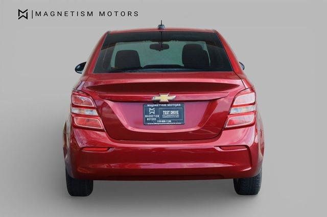 2017 Chevrolet Sonic LT - 23064045 - 7