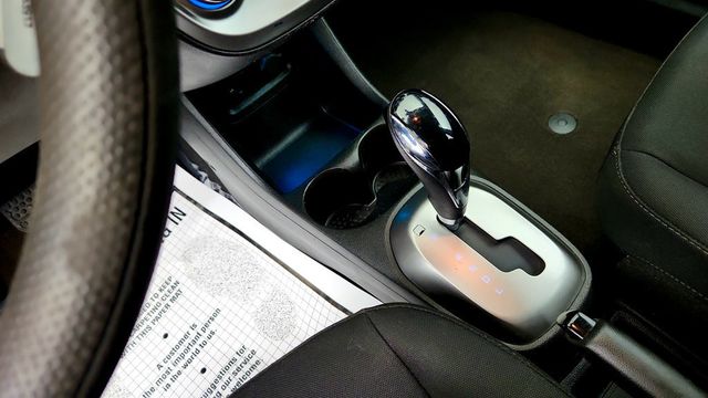 2017 Chevrolet Spark LS CVT 5dr Hatchback w/ Apple CarPlay & Android Auto - 23097911 - 15