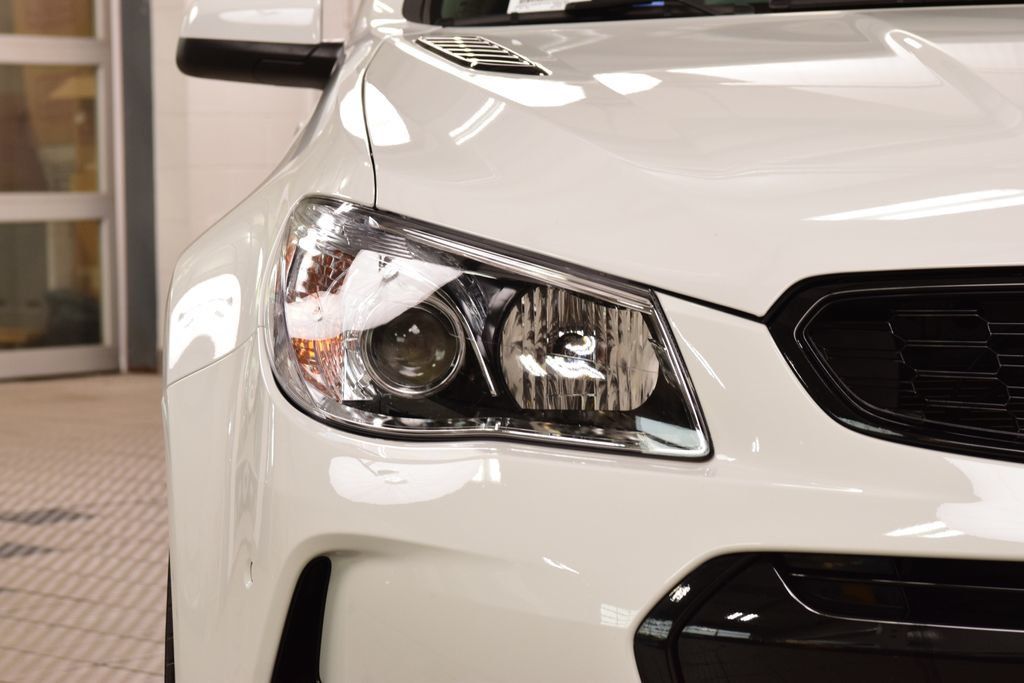 2017 Chevrolet SS 4dr Sedan - 23062163 - 11