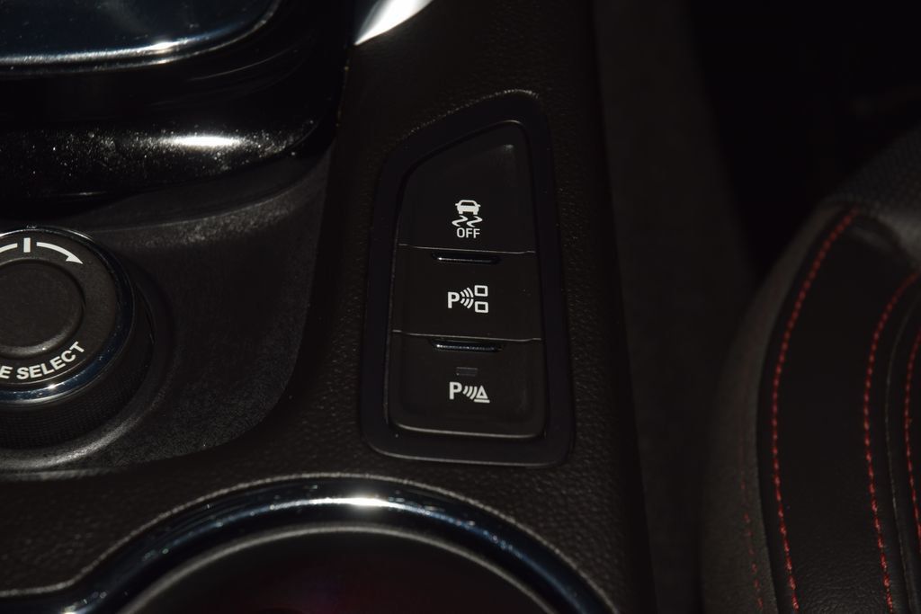 2017 Chevrolet SS 4dr Sedan - 23062163 - 33