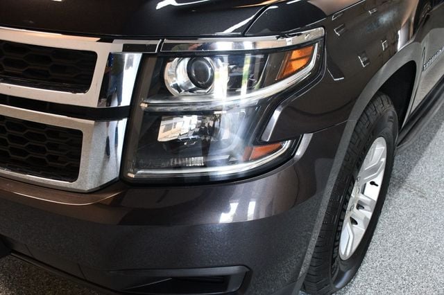 2017 Chevrolet Suburban 2WD 4dr 1500 LS - 23057268 - 10
