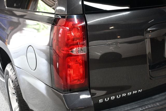 2017 Chevrolet Suburban 2WD 4dr 1500 LS - 23057268 - 13