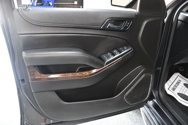 2017 Chevrolet Suburban 2WD 4dr 1500 LS - 23057268 - 23