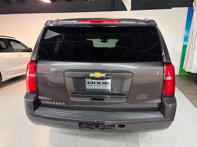 2017 Chevrolet Suburban 2WD 4dr 1500 LS - 23057268 - 4