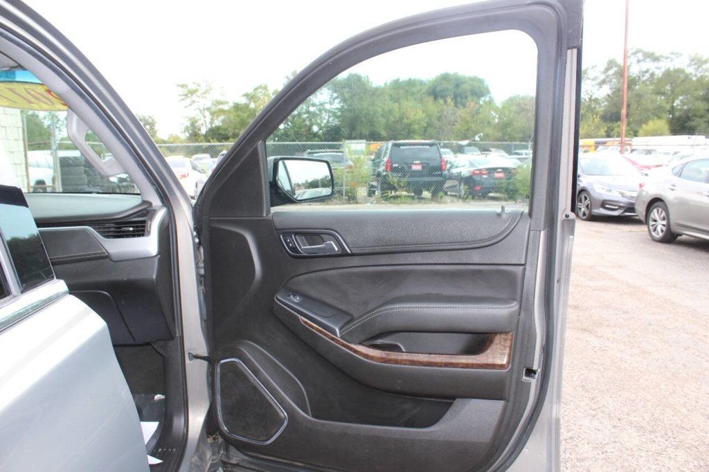 2017 Chevrolet Suburban 4WD 4dr 1500 LS - 22919935 - 21