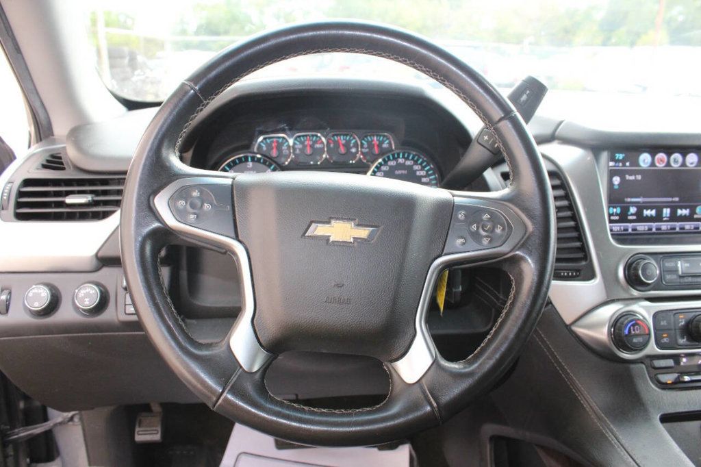 2017 Chevrolet Suburban 4WD 4dr 1500 LS - 22919935 - 27