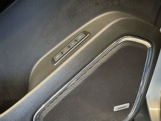 2017 Chevrolet Suburban 4WD 4dr 1500 LT - 22871522 - 11