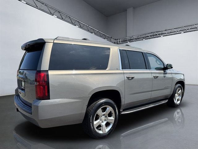 2017 Chevrolet Suburban 4WD 4dr 1500 LT - 22871522 - 6