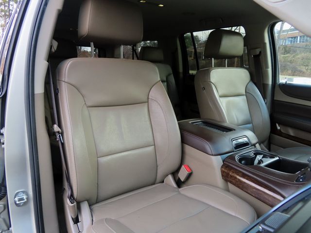 2017 Chevrolet Suburban 4WD 4dr 1500 LT - 22961354 - 21