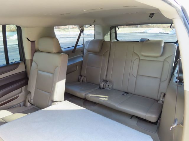 2017 Chevrolet Suburban 4WD 4dr 1500 LT - 22961354 - 30