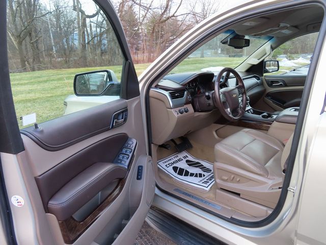 2017 Chevrolet Suburban 4WD 4dr 1500 LT - 22961354 - 4