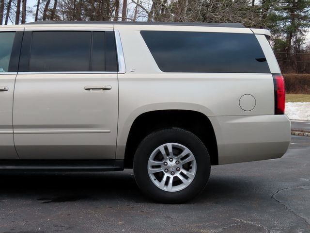 2017 Chevrolet Suburban 4WD 4dr 1500 LT - 22961354 - 8