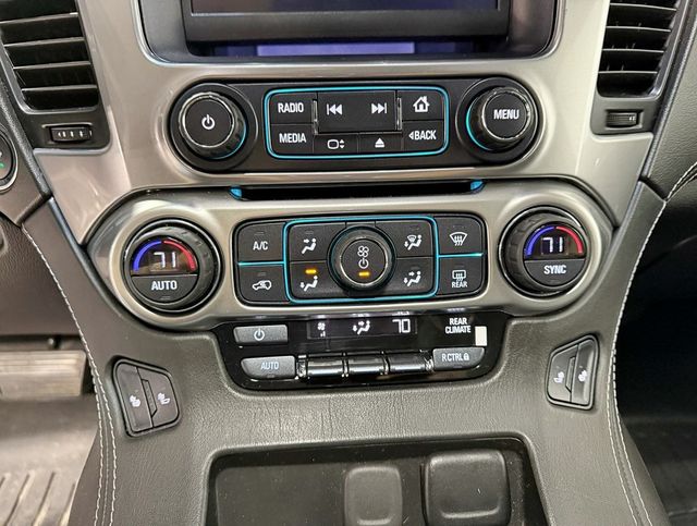 2017 Chevrolet Suburban 4WD 4dr 1500 LT - 22945097 - 19