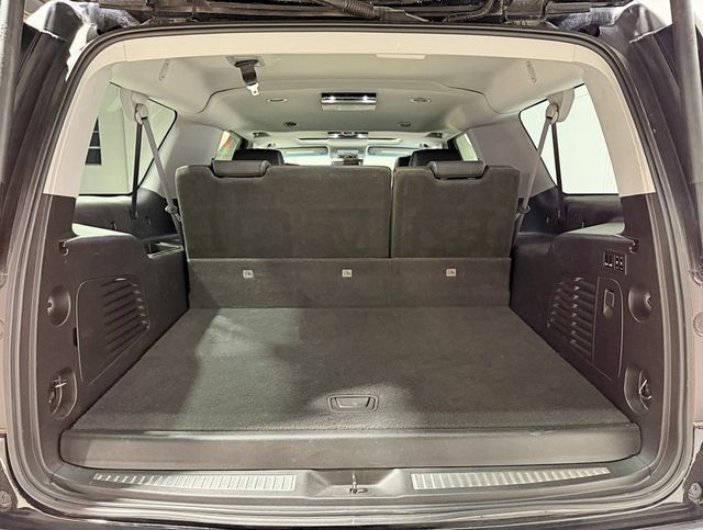 2017 Chevrolet Suburban 4WD 4dr 1500 LT - 22945097 - 43