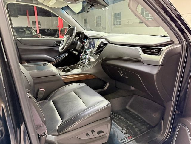 2017 Chevrolet Suburban 4WD 4dr 1500 LT - 22945097 - 52