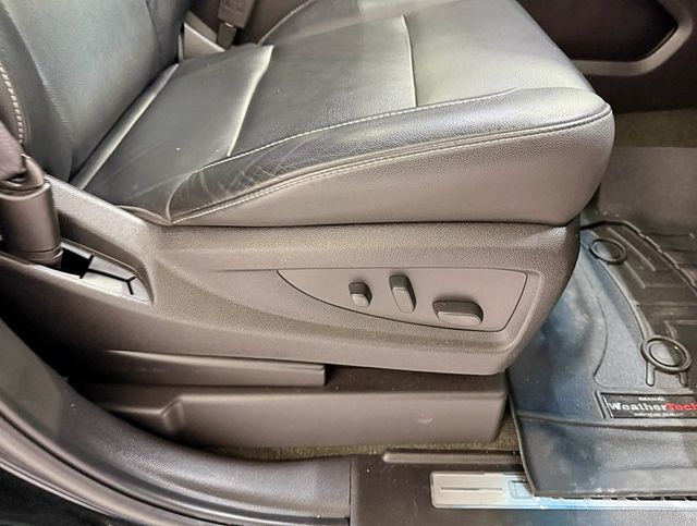 2017 Chevrolet Suburban 4WD 4dr 1500 LT - 22945097 - 54