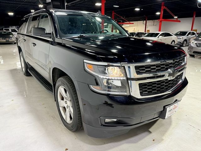 2017 Chevrolet Suburban 4WD 4dr 1500 LT - 22945097 - 6