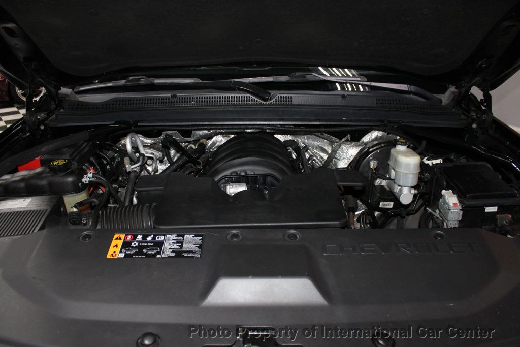 2017 Chevrolet Suburban 4WD 4dr 1500 LT - 22943039 - 29